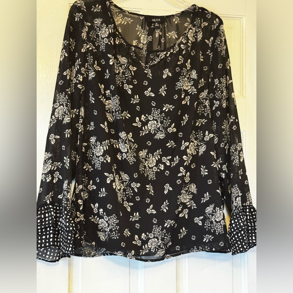 Alyx Monochrome Floral Long Sleeve Blouse